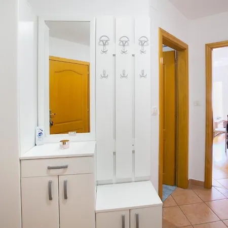 Apartment Senad - Mali - Mpolo