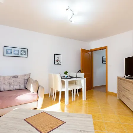 Senad - Mali - Mpolo Apartman Medulin